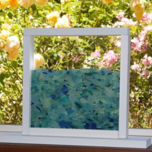 Wanderer Window with Stand